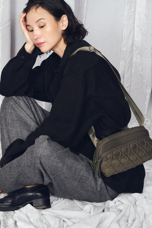 KAGOME LARGE PATTERN EMBOSS BONDING 2WAY SHOULDER【031737】