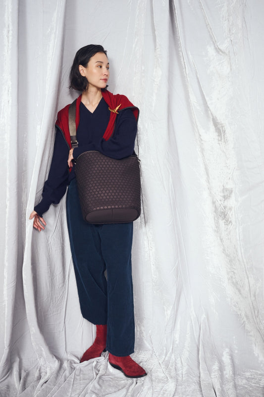 KAGOME PATTERN EMBOSS BONDING BUCKET BAG【 031675】