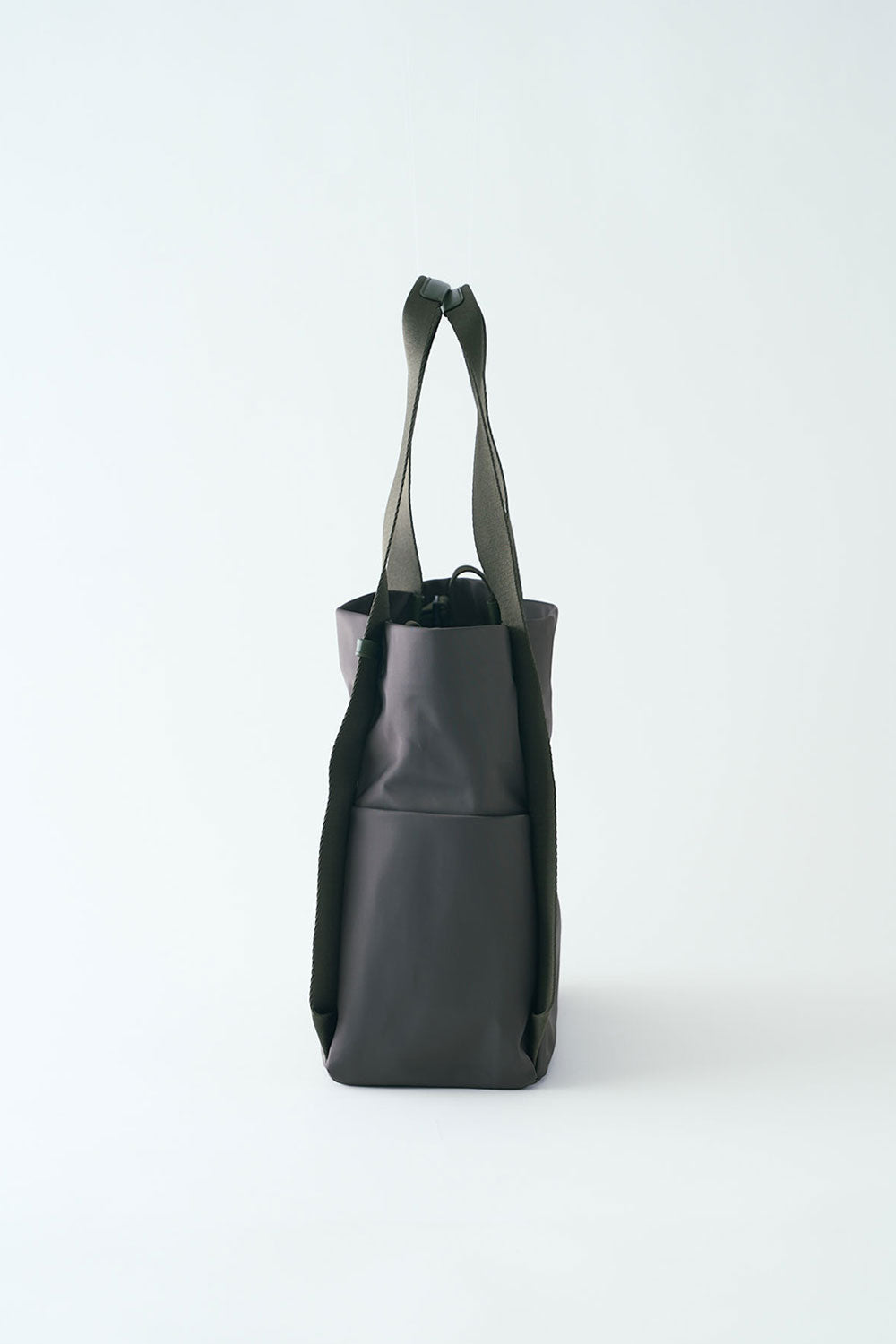 SALE30％OFF】UTILITY MINIMAL NYLON PARENTS TOTE【031680】 – LAQUOH