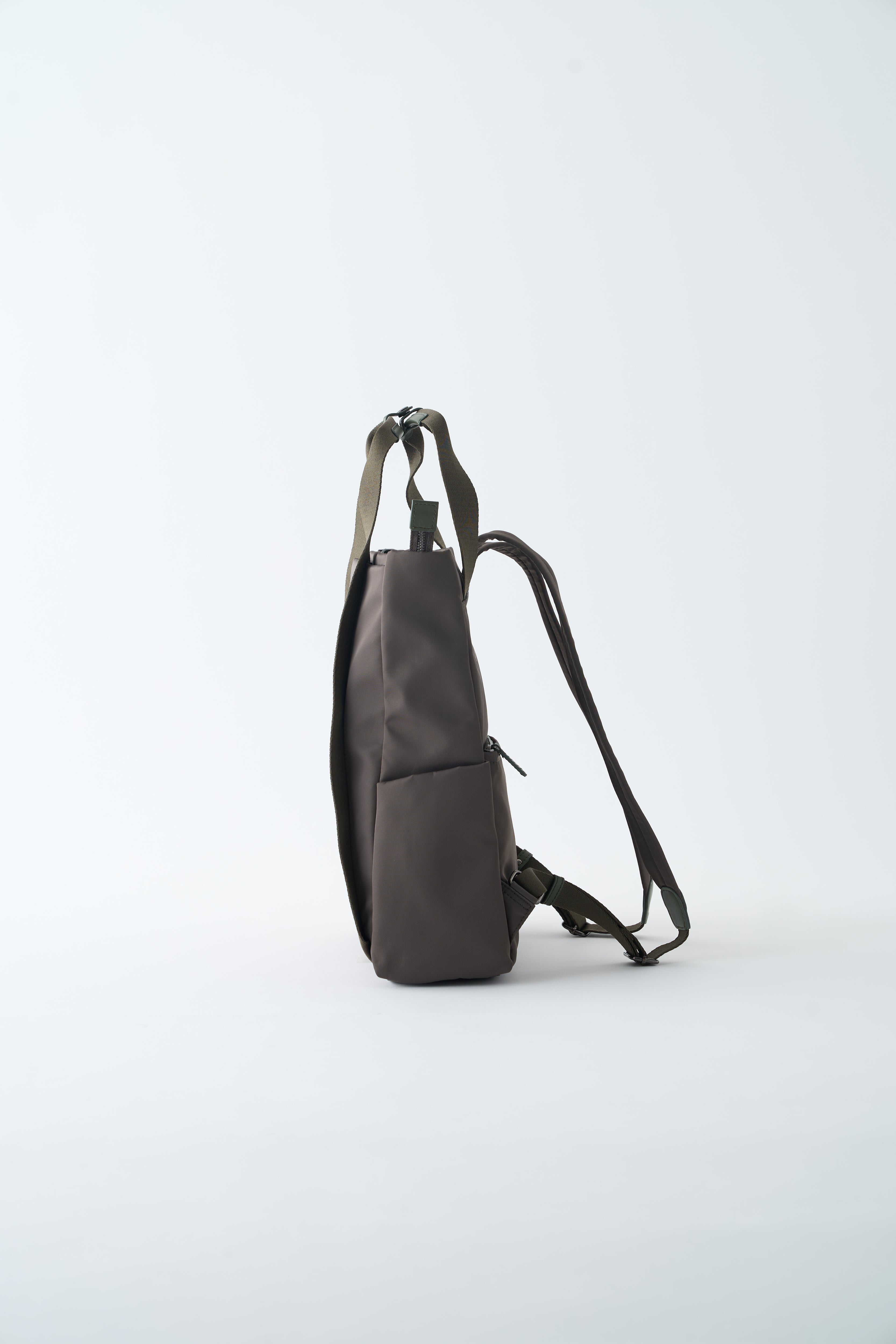 SALE40％OFF】RUCK SACK UTILITY MINIMAL NYLON (M)【031614】 – LAQUOH