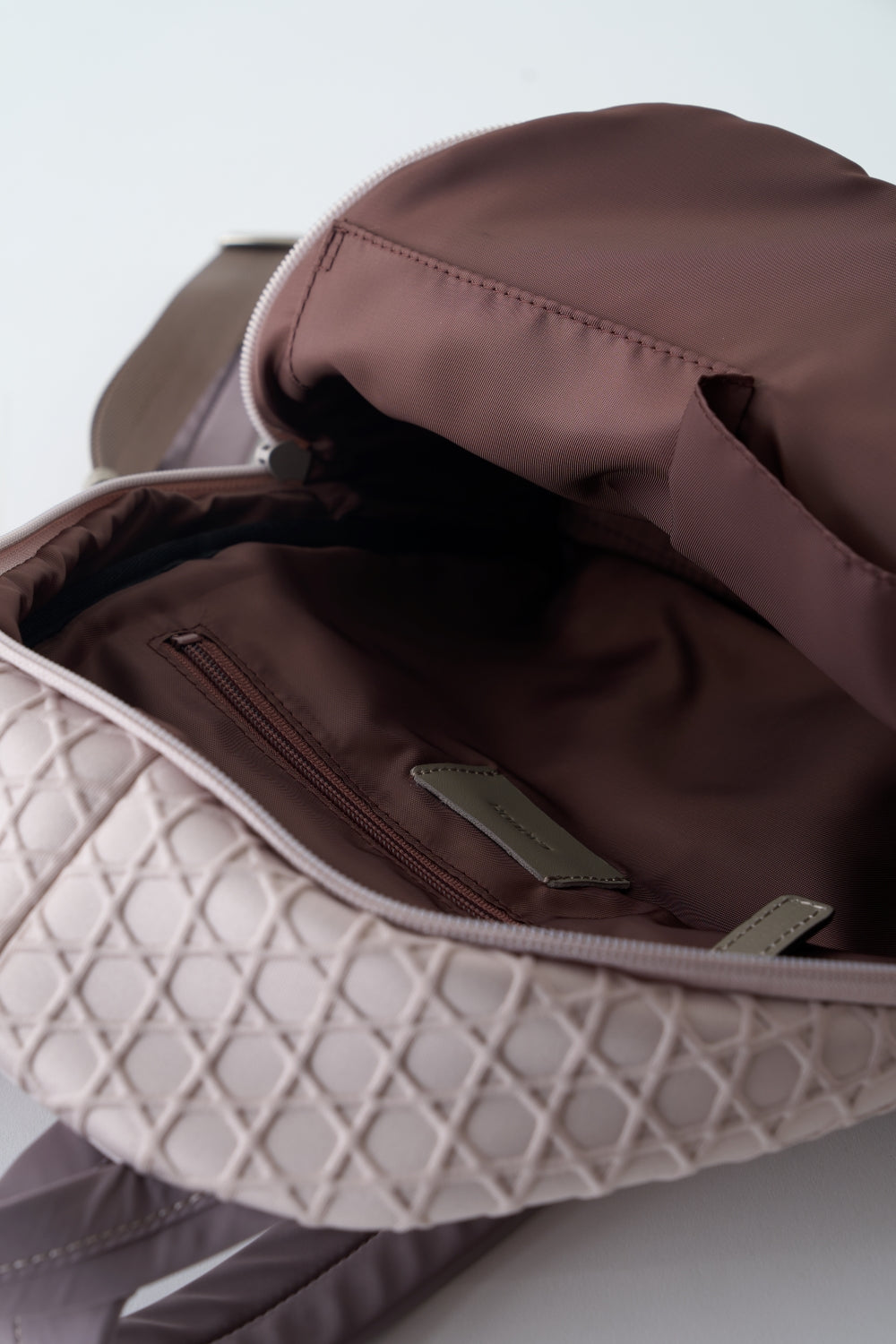 SALE30％OFF】RUCK SACK KAGOME EMBOSS BONDING (S)【031608】 – LAQUOH