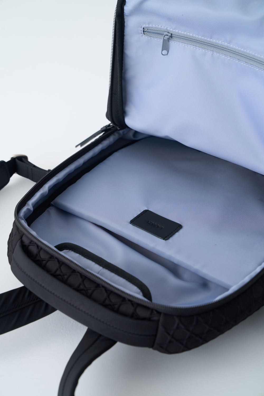 RUCK SACK KAGOME EMBOSS BONDING【031607】 – LAQUOH