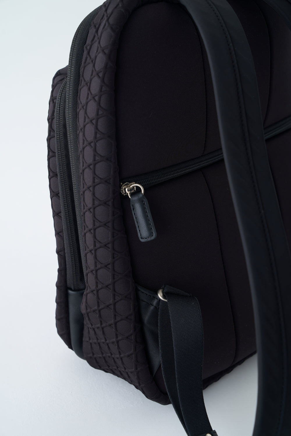 RUCK SACK KAGOME EMBOSS BONDING【031607】 – LAQUOH