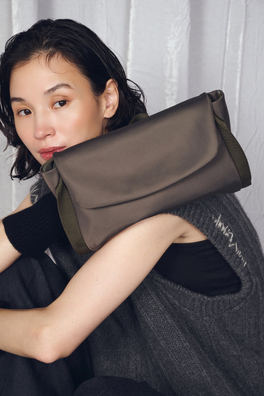 UTILITY  MINIMAL NYLON CROSSBODY BAG【031678】