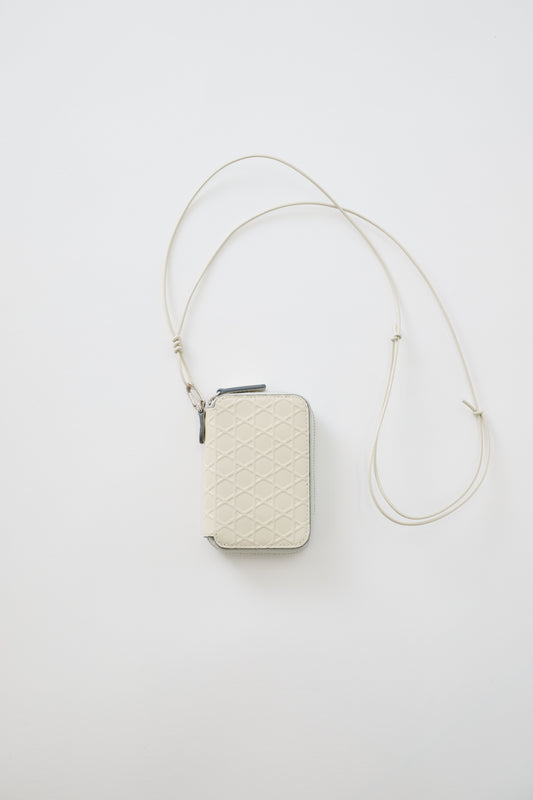 KAGOME EMBOSS LEATHER FRAGMENT CASE 【031820】