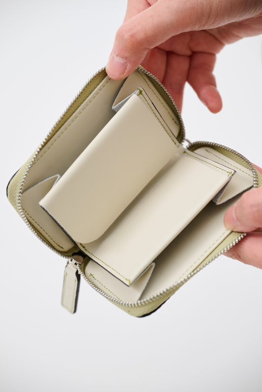 NEW IN｜Karesansui Emboss Leather Fragment Case 【031823】