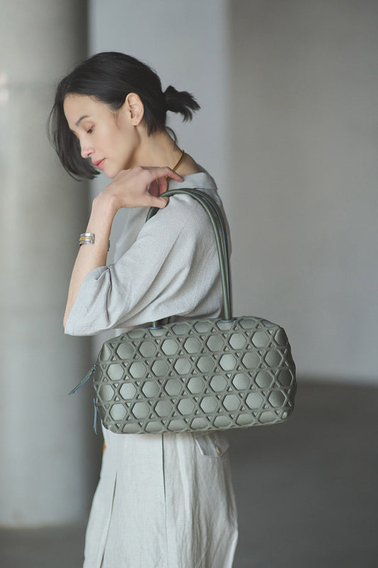 NEW IN｜BOSTON BAG KAGOME LARGE PATTERN BONDING【031817】