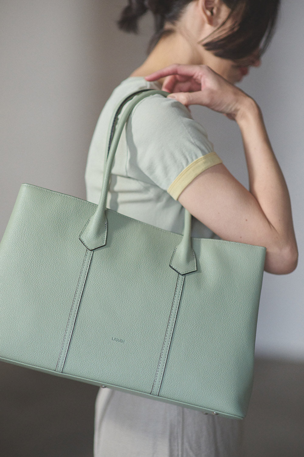 本革・日本製】 TOTE BAG LEATHER A4 【031804】 – LAQUOH