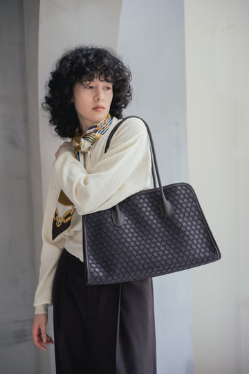 【SALE30％OFF】｜ROUND TOTE KAGOME EMBOSS BONDING【031816】