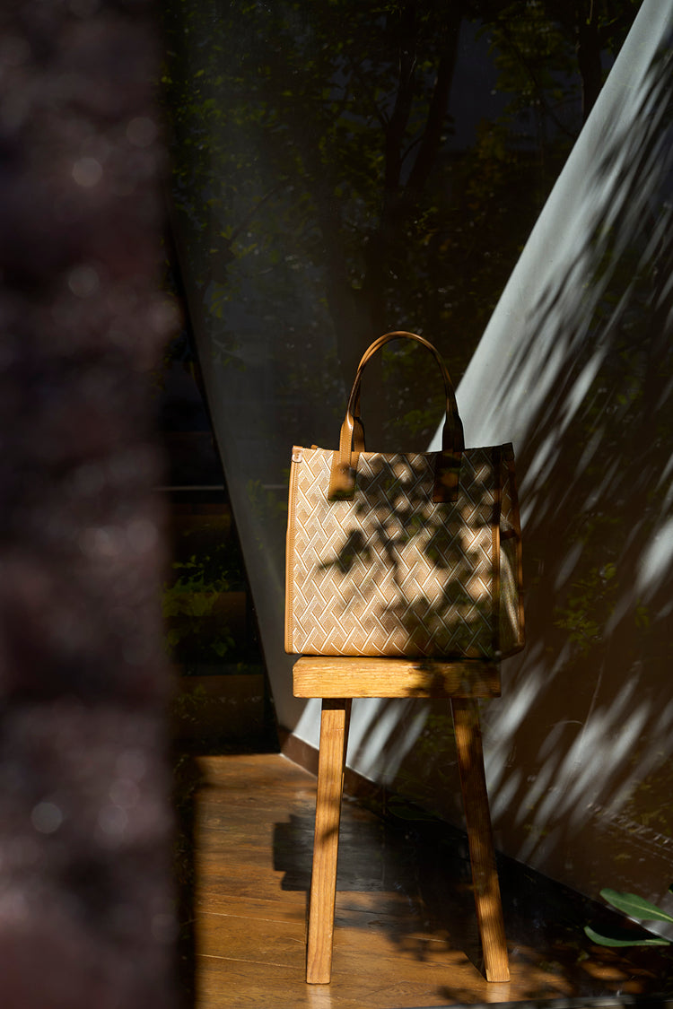 CROSS PATTERN JACQUARD TOTE BAG [S]【031536】 – LAQUOH